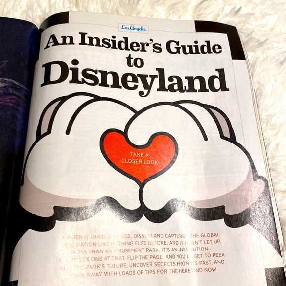 LOS ANGELES MAGAZINE DISNEYLAND THE ULTIMATE GUIDE November 2017 GUC - Picture 2 of 8